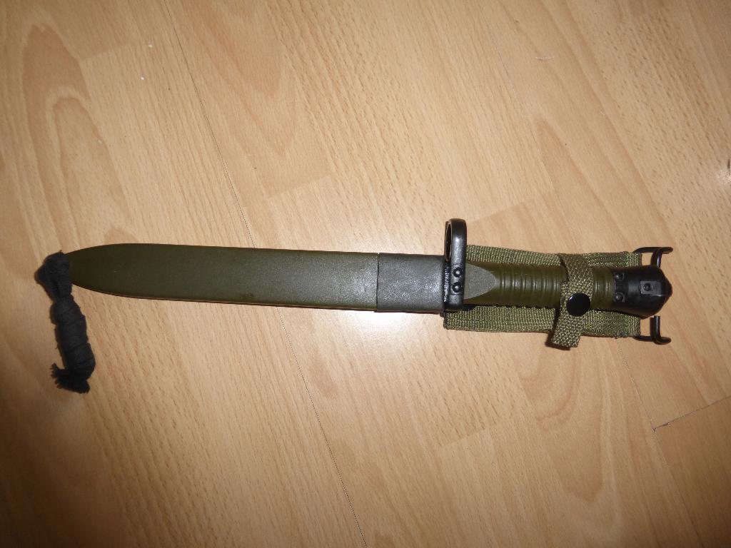 Bajonet Spanje CETME L M.1986, Verzenden, Overige soorten, Mes of Dolk