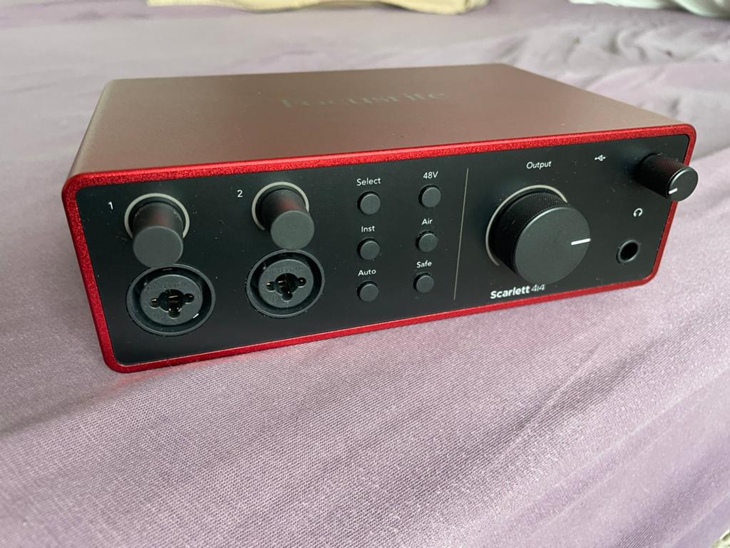 Focusrite Scarlett 4i4 4th gen, Informatique & Logiciels, Cartes son, Enlèvement ou Envoi, Comme neuf