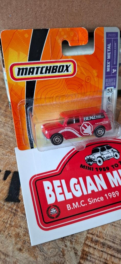 MINI AUSTIN VAN 1965 BENZ Red MATCHBOX Neuf s/carton Blister, Enlèvement, Neuf, Voiture