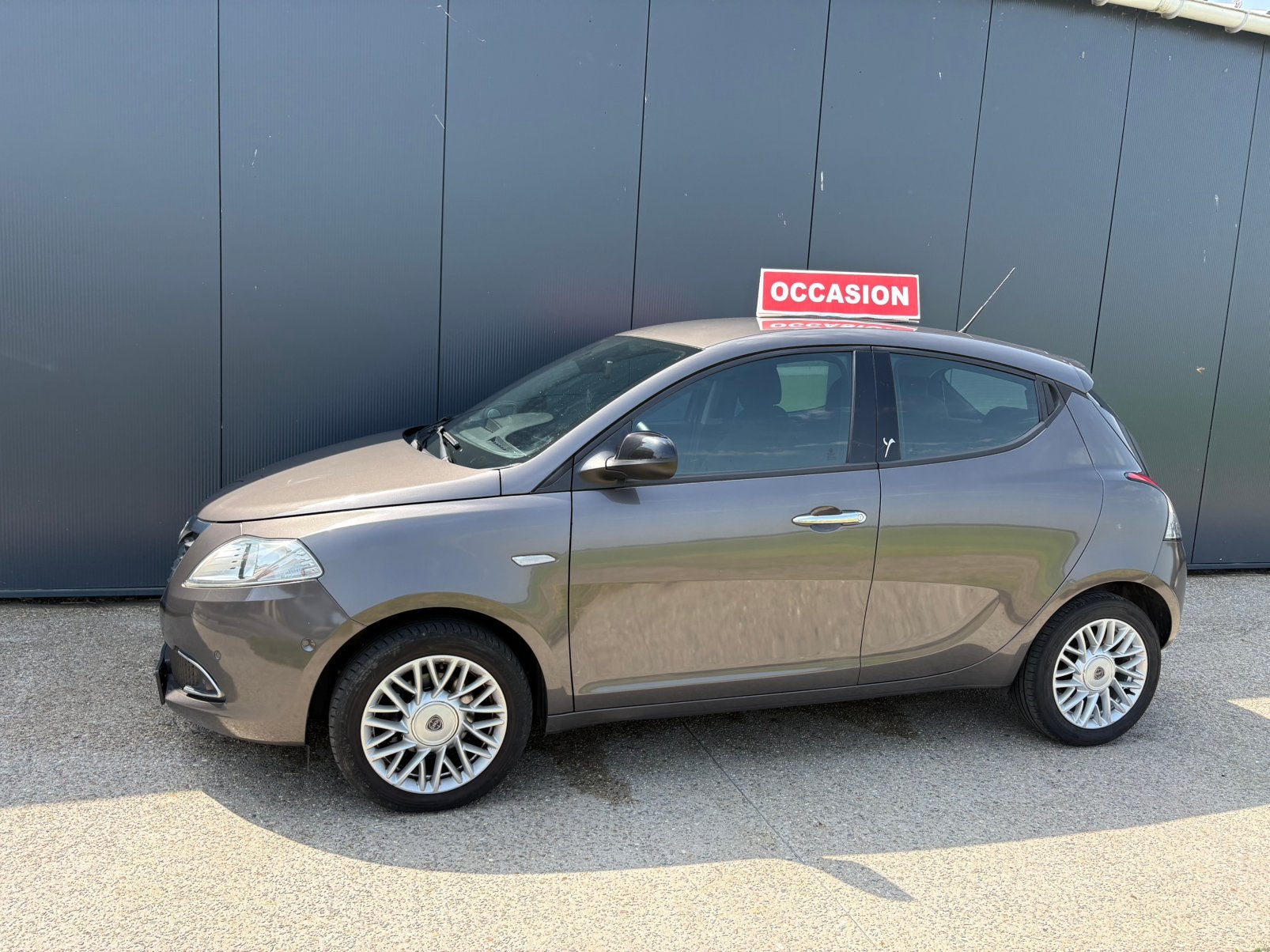 LANCIA YPSILON ÉDITION SPÉCIALE   PRÊTE À IMMATRICULER, Achat, Euro 6, Entreprise, Autres couleurs