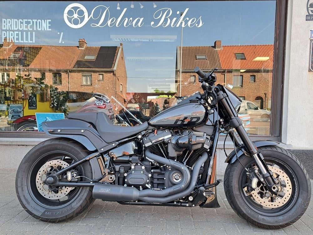 Harley Fat Bob - 2022 - 9657 km, Motos, Tourisme, Entreprise, 2 cylindres, Plus de 35 kW