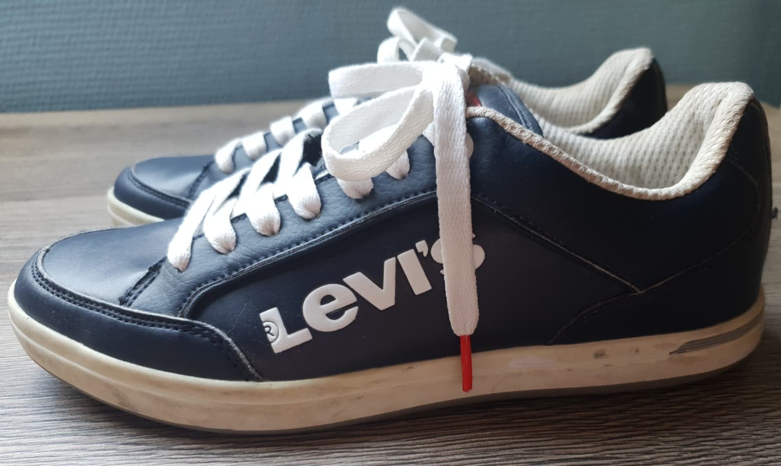 Blauwe Levi's sneakers - maat 39, Kinderen en Baby's, Kinderkleding | Schoenen en Sokken, Gebruikt, Jongen of Meisje, Schoenen