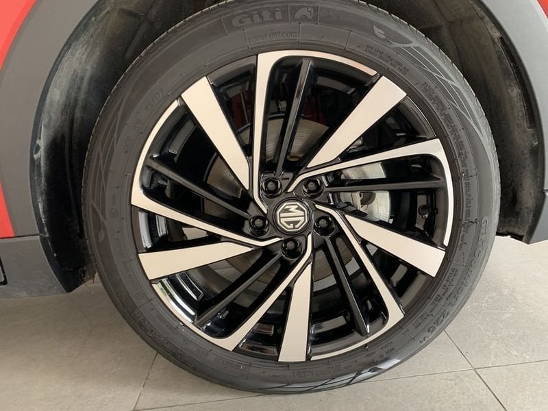 MG ZS HEV Hybrid+ Luxury, Auto's, 197 pk, 145 kW, 4 cilinders, ZS