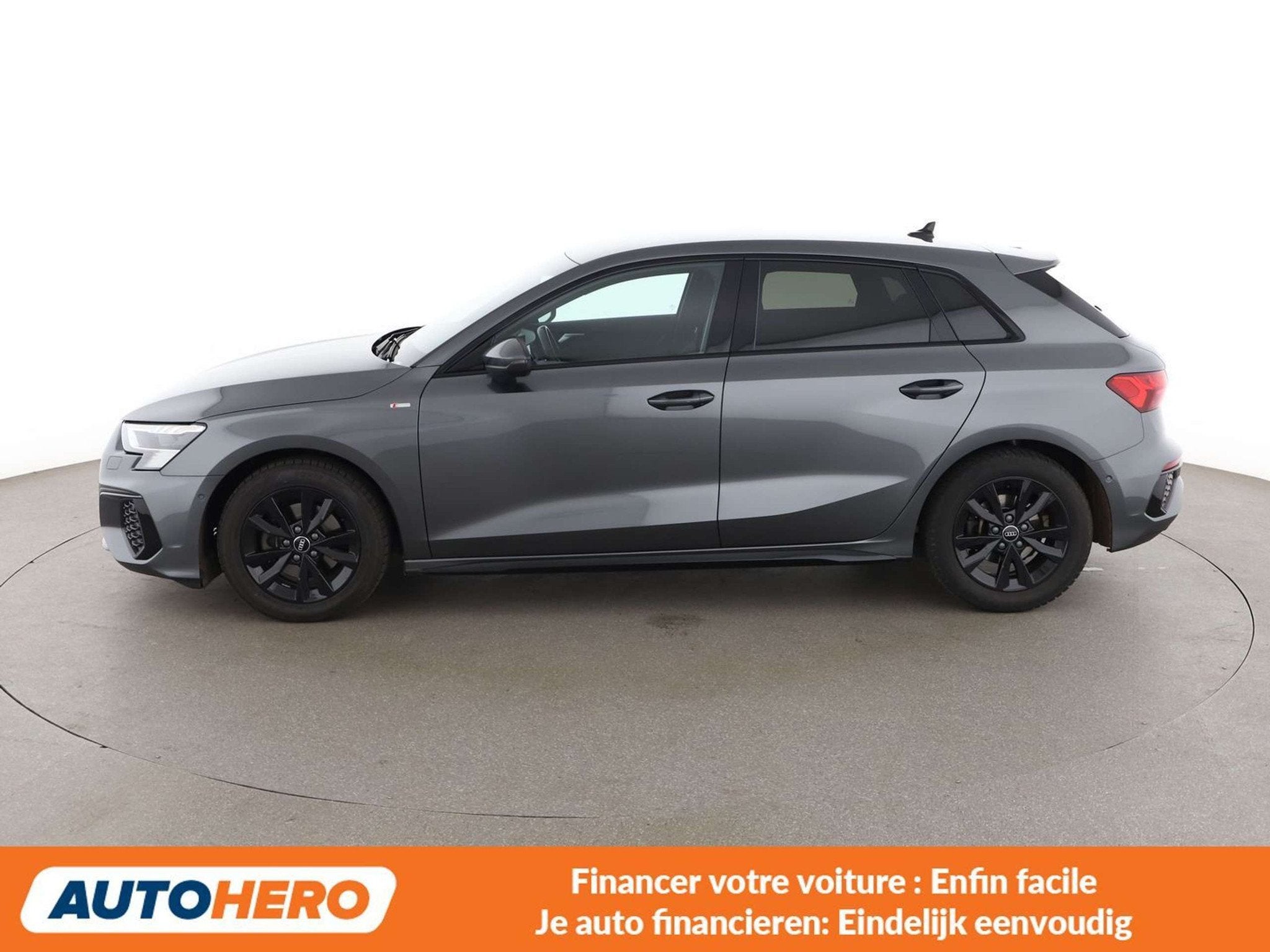 Audi A3 35 TFSI Mild-Hybrid S line (automatique), Cuir, Argent ou Gris, Achat, Noir