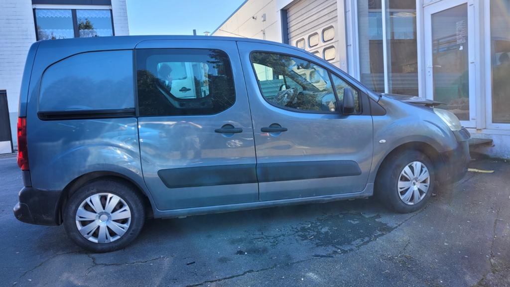 Toute pièce Citroën berlingo 1.6 hdi 90cv 3 place 2009, Autos : Pièces & Accessoires, Moteurs & Accessoires, Enlèvement, Citroën
