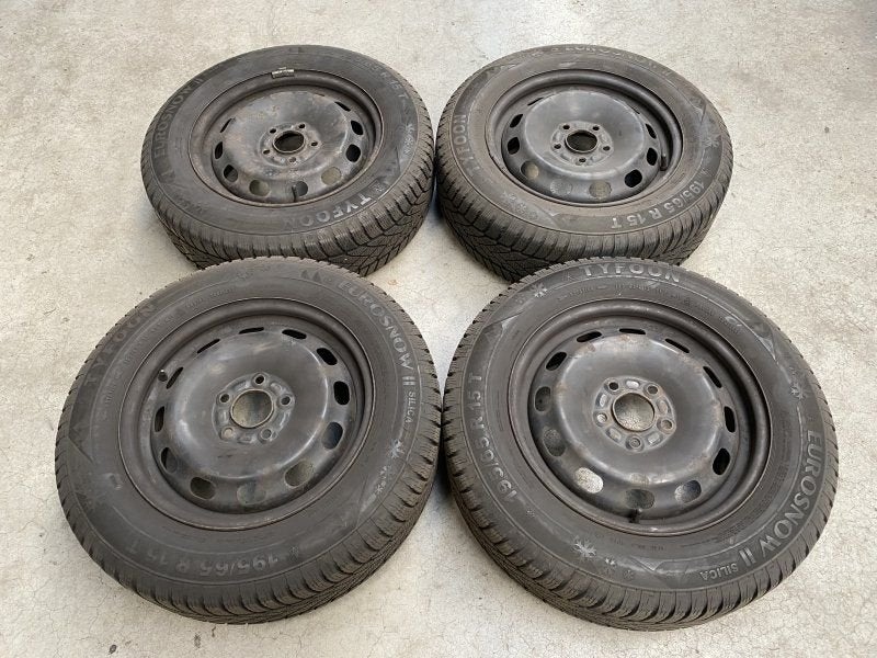 15  inch originele winterset Volvo V40 5x108 63.4, Autos : Pièces & Accessoires, 15 pouces, Pneus et Jantes, -, Utilisé