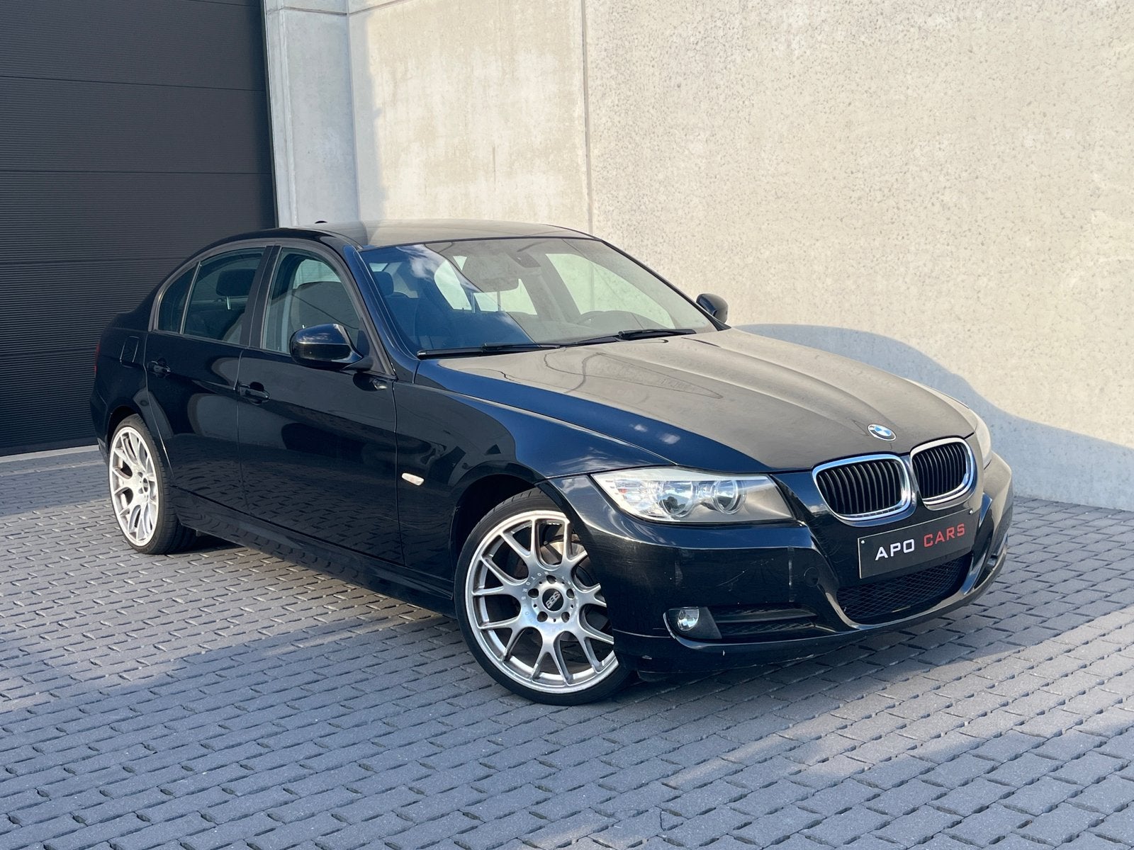 BMW 318d automatique/GPS/Cruise/... 2010 254 000 km, Autos, Euro 5, Achat, 4 portes, Entreprise