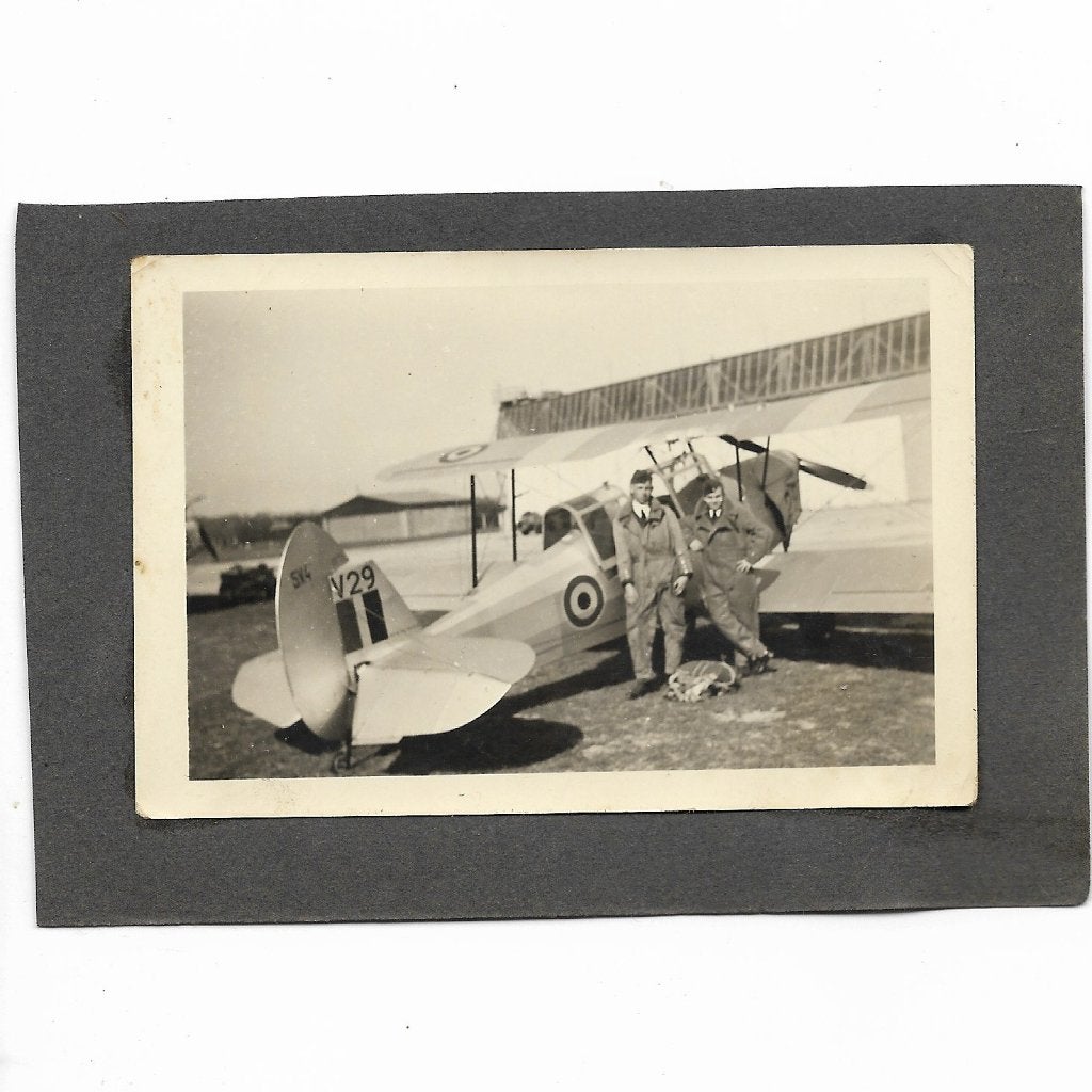 Belgische piloten met vliegtuig (Stampe SV.4), Ophalen of Verzenden, Luchtmacht, Foto of Poster