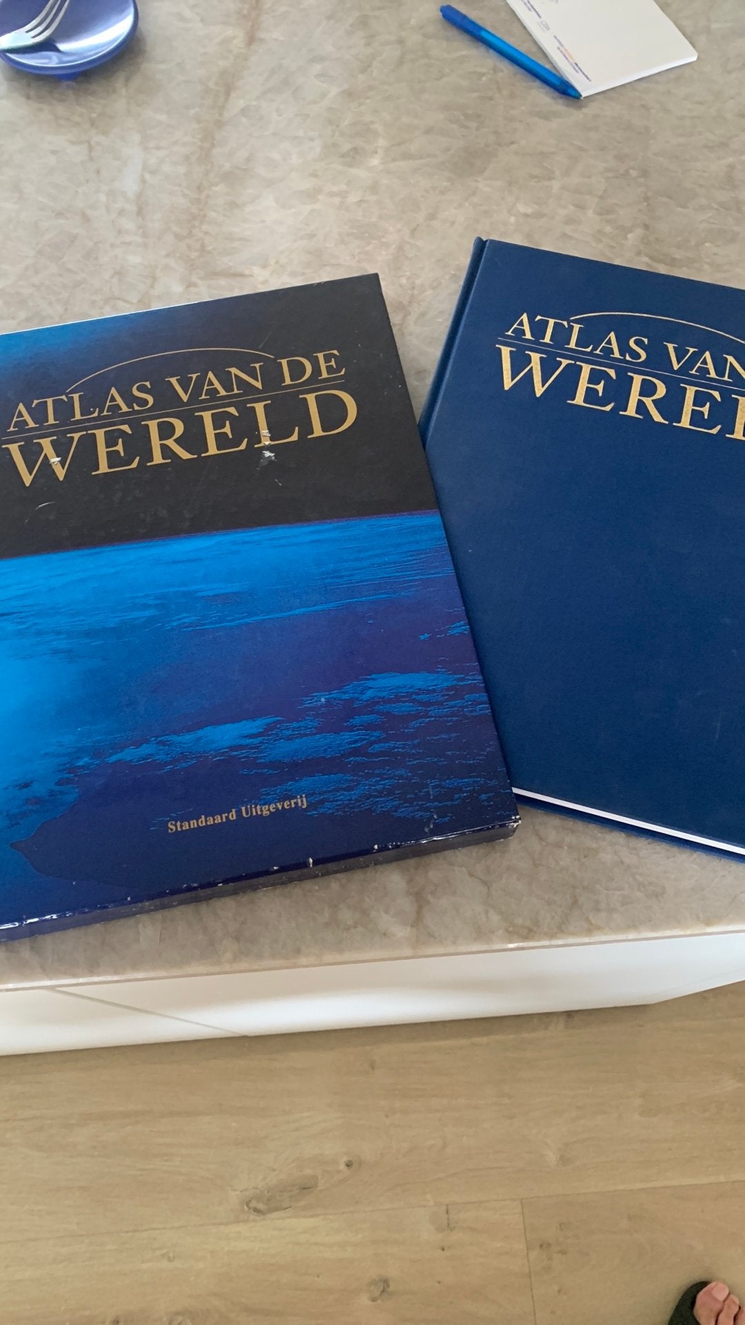 Zeer gedetailleerde wereld atlas “standaard uitgeverij”, Boeken, Ophalen of Verzenden, Zo goed als nieuw, Wereld