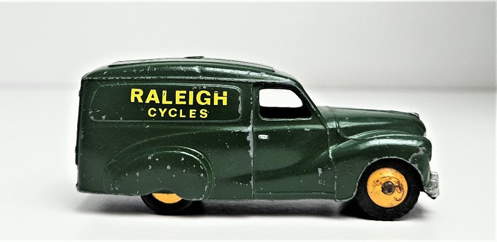 Dinky Austin Van Raleigh, Ophalen of Verzenden, Gebruikt, Auto, Dinky Toys