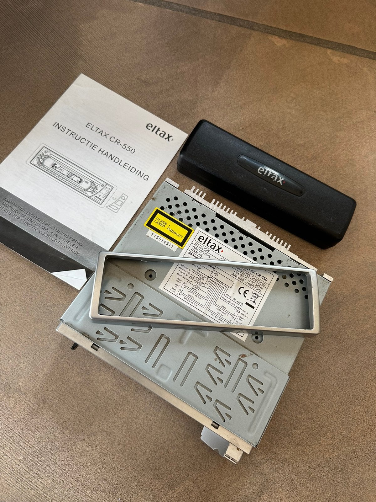 Eltax autoradio, Enlèvement, Utilisé