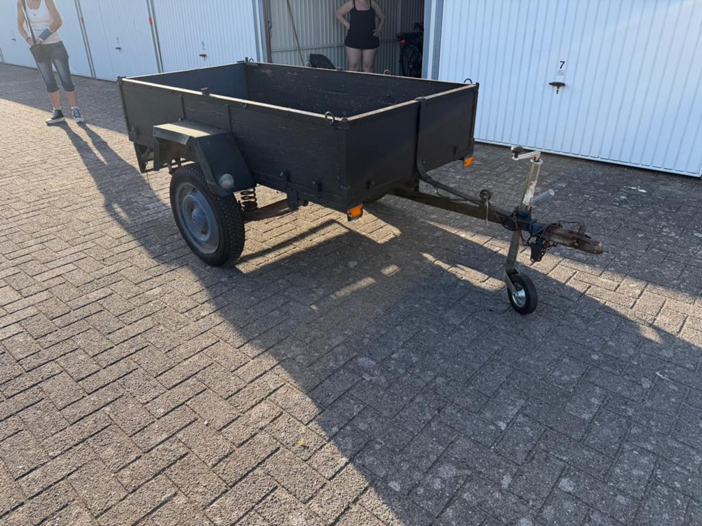 Aanhangwagen, Enlèvement, Comme neuf