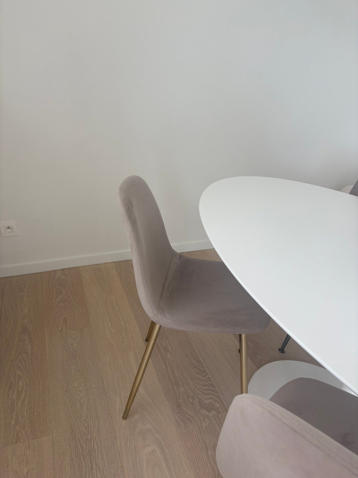 4 eetkamerstoelen kwantum, Ophalen, Zo goed als nieuw