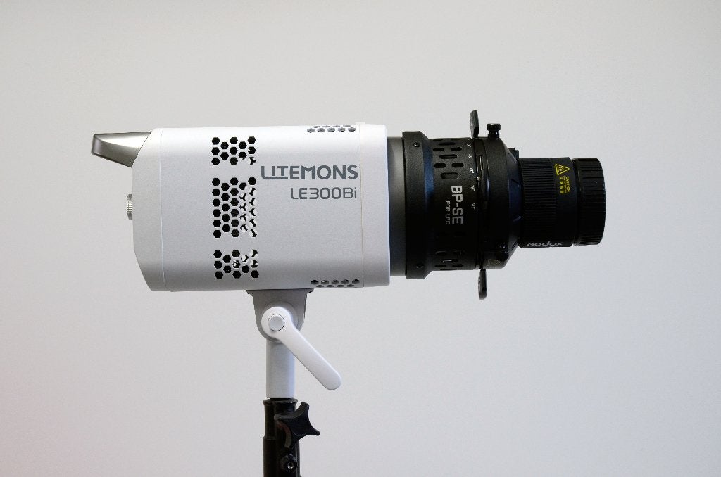 Lampe Led Litemons LE 300Bi + optique Godox BF SE, Enlèvement, Neuf, Godox