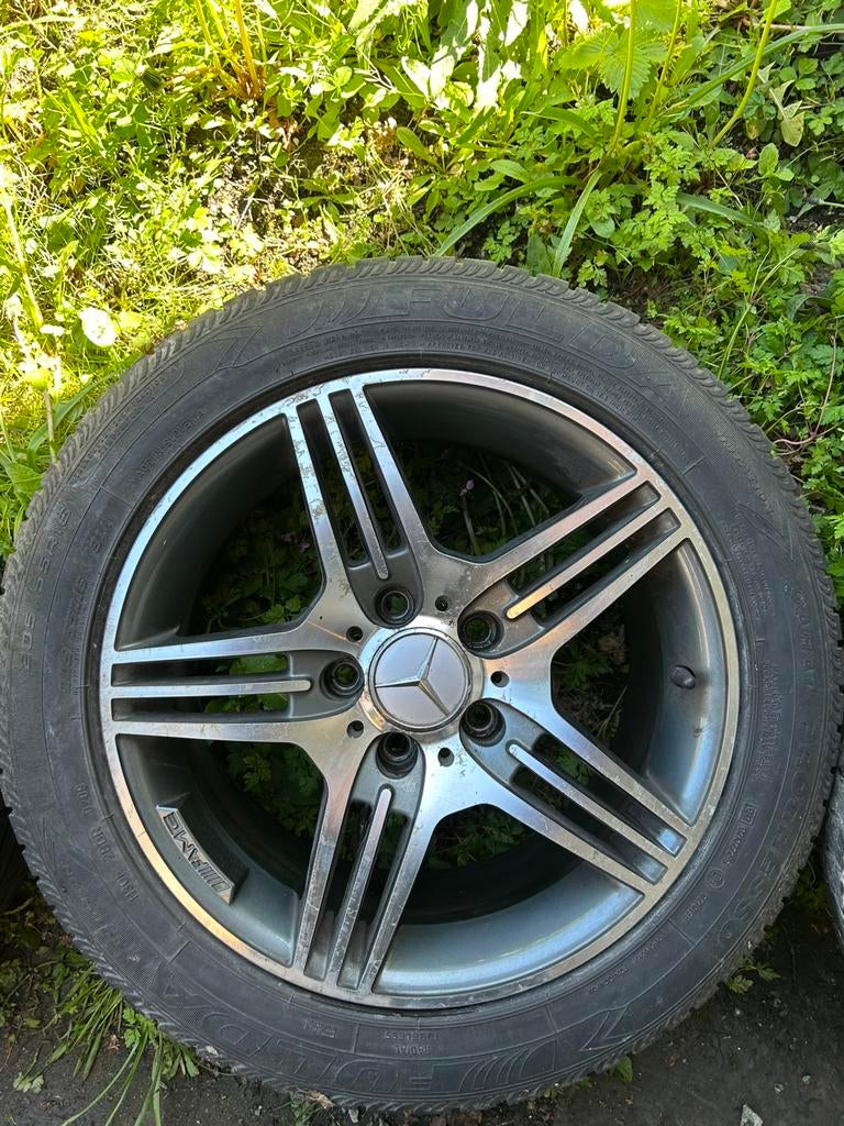 Pneus et jante AMG, Autos : Pièces & Accessoires, Pneus & Jantes, Pneus et Jantes, Pneus hiver, Enlèvement ou Envoi, 16 pouces