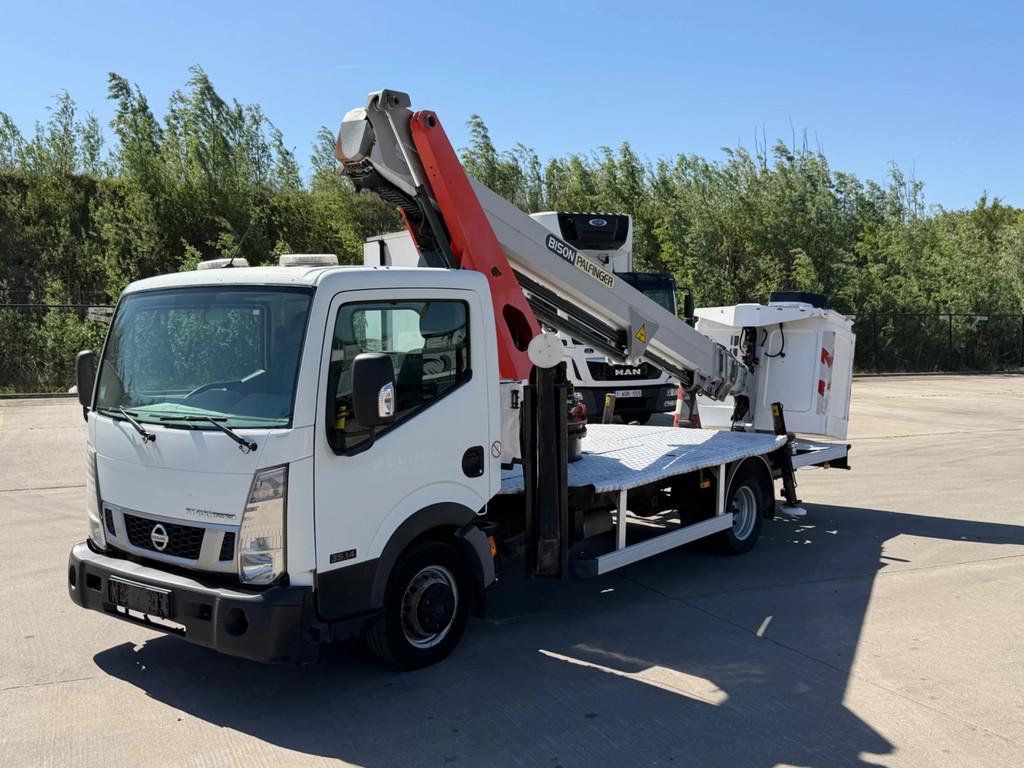 Nissan Cabstar 35.14 + PALFINGER PA17T (17M) MOTORSCHADE!, Autos, Achat, Entreprise, Autres carburants, Occasion