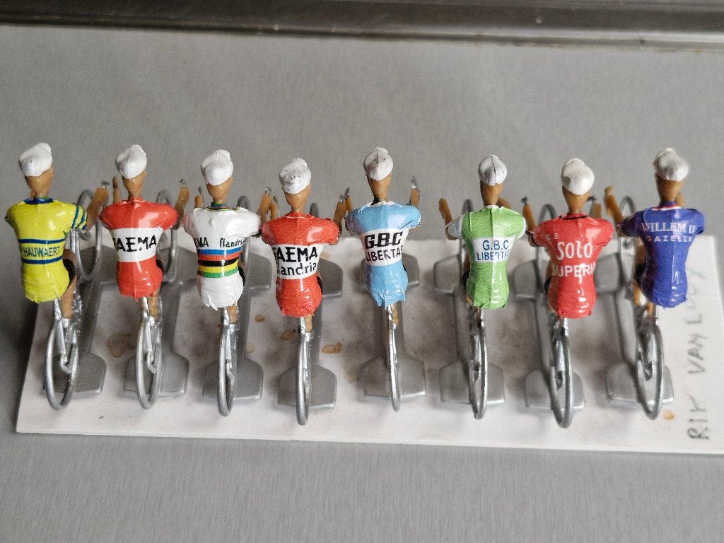 Set rétro Rik Van Looy 8 pieces, Envoi