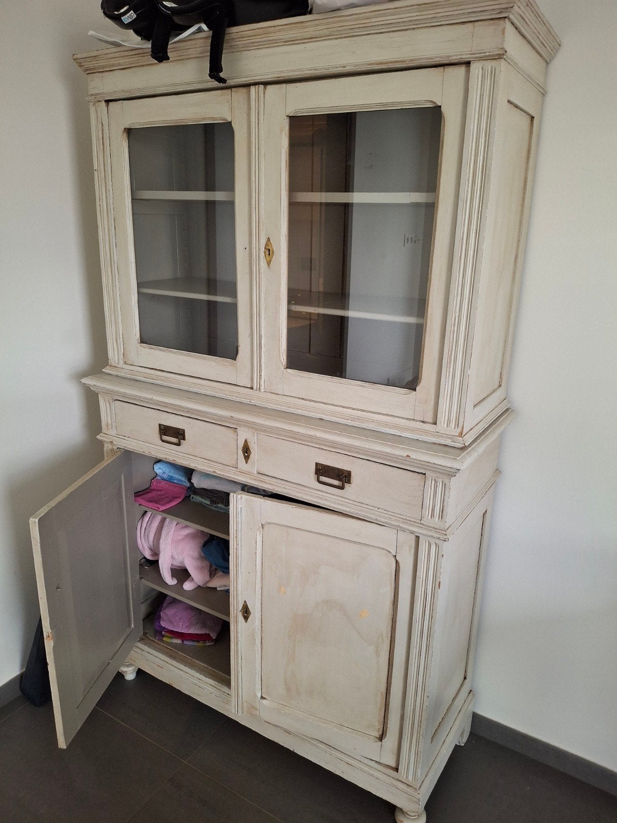 Massief houten servieskast/buffetkast, Huis en Inrichting, Ophalen, Gebruikt, Met lade(s), 50 tot 100 cm