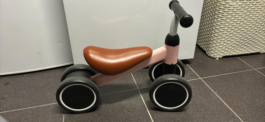 Roze peuterfiets van Bandits & Angels, Kinderen en Baby's, Ophalen, Gebruikt, Loopfiets