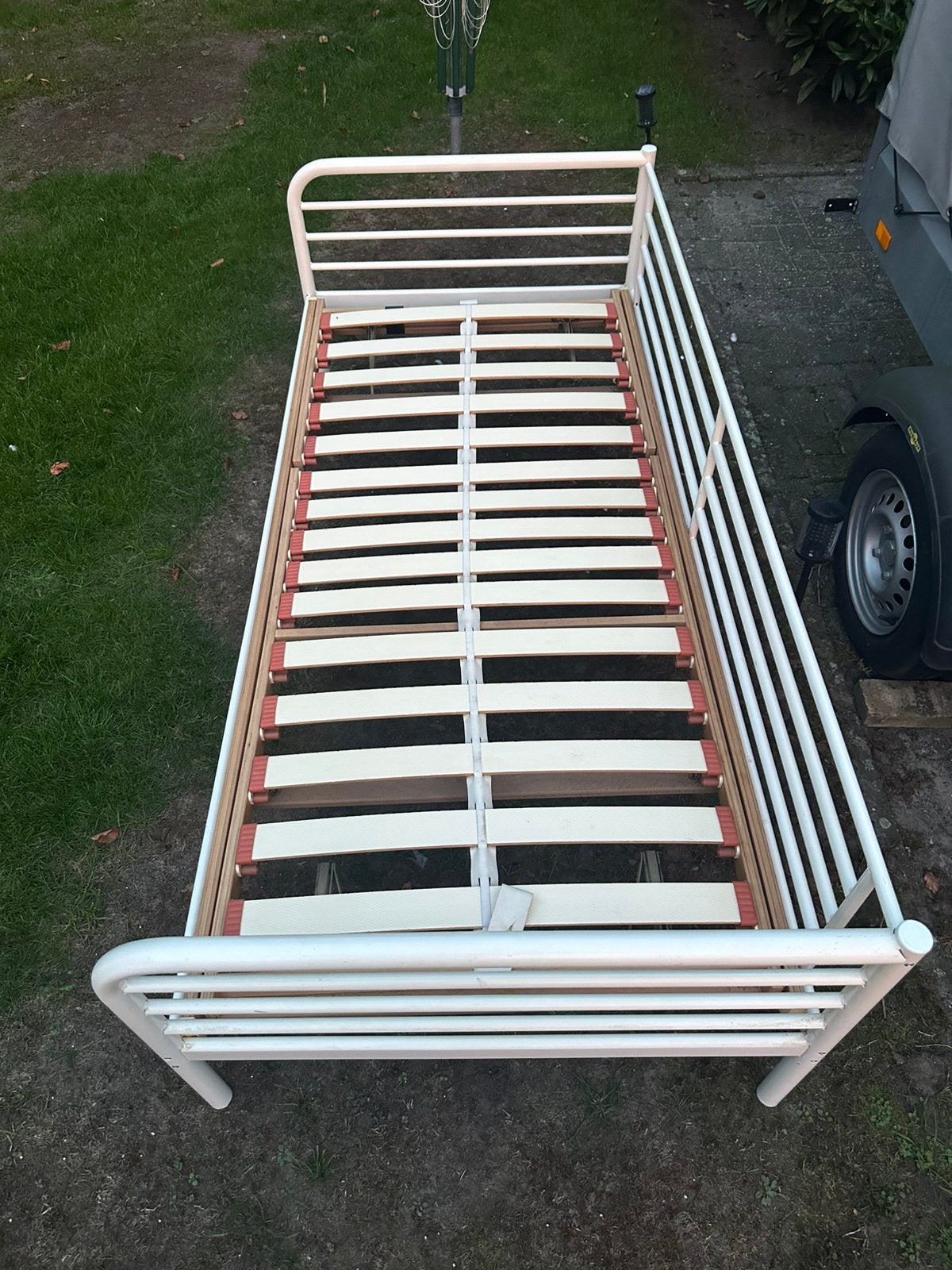 Bed, Huis en Inrichting, Ophalen, Zo goed als nieuw