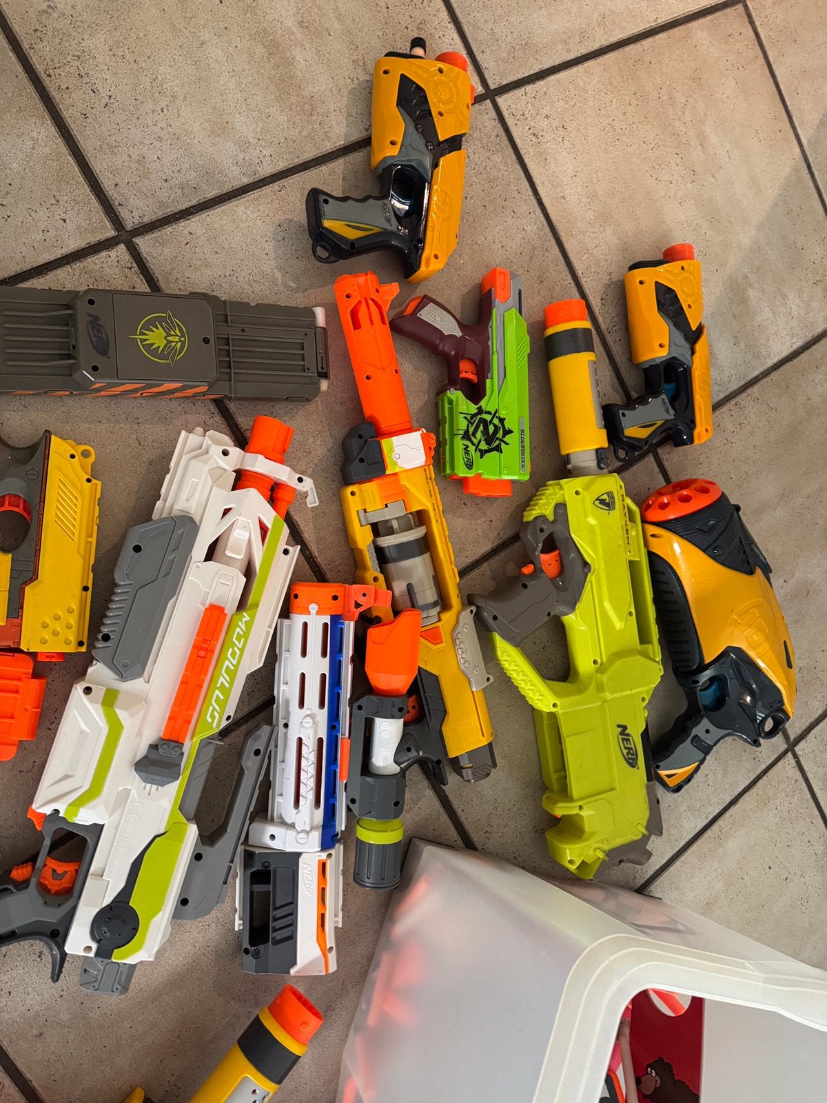 Combinatie van veel verschillende Nerfguns, Ophalen, Zo goed als nieuw