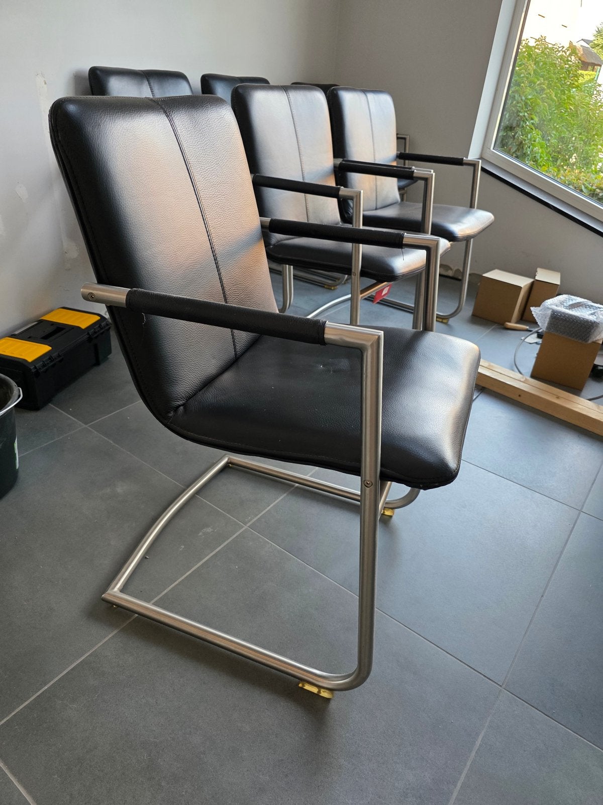 6 lederen stoelen, Huis en Inrichting, Ophalen