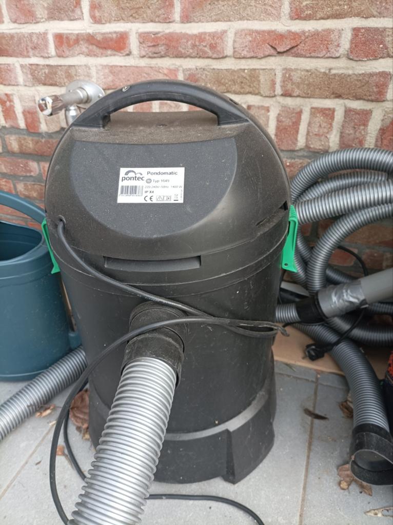 Cleaner voor vijver, Ophalen, Vijverstofzuiger
