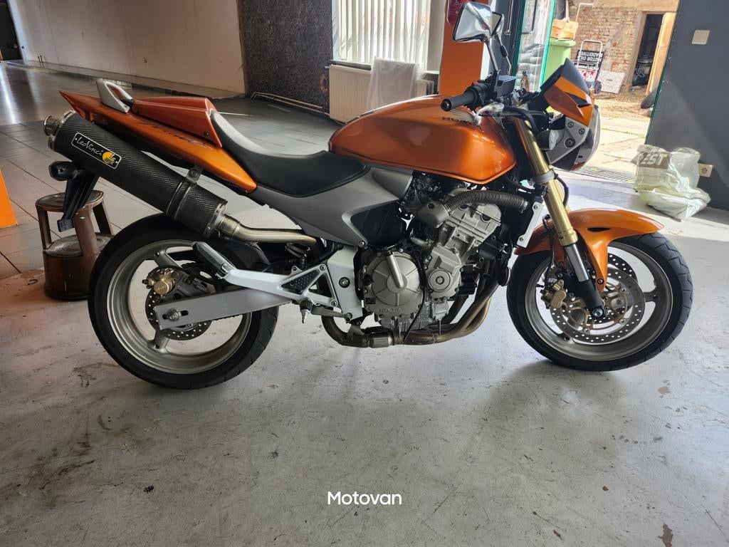 Belle Honda CB Hornet 600 accrocheuse, Motos, Motos | Honda, Entreprise, Neuf