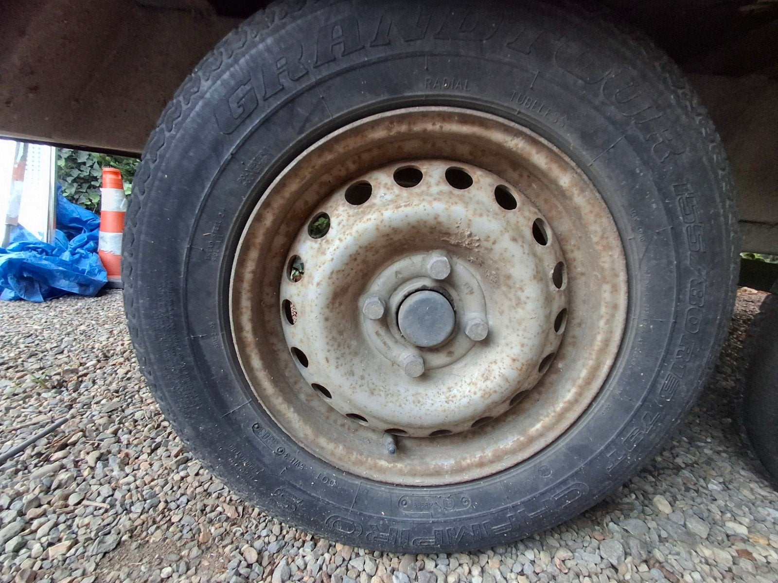 banden aanhangwagen 155/13, Ophalen