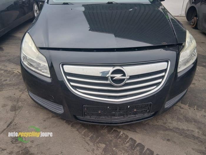 Voorbumper van een Opel Insignia, Gebruikt, -, -, Opel