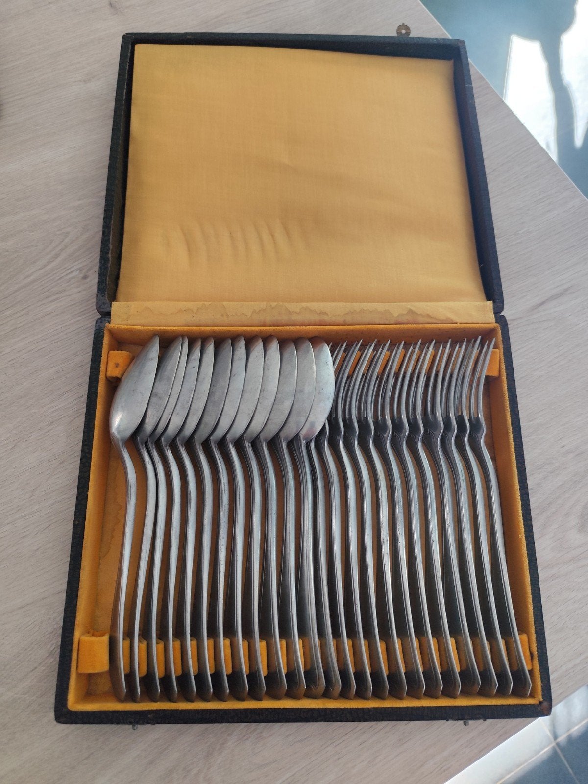 Ménagère ancienne 24 pièces (12 cuillères & 12 fourchettes), Antiek en Kunst, Ophalen of Verzenden