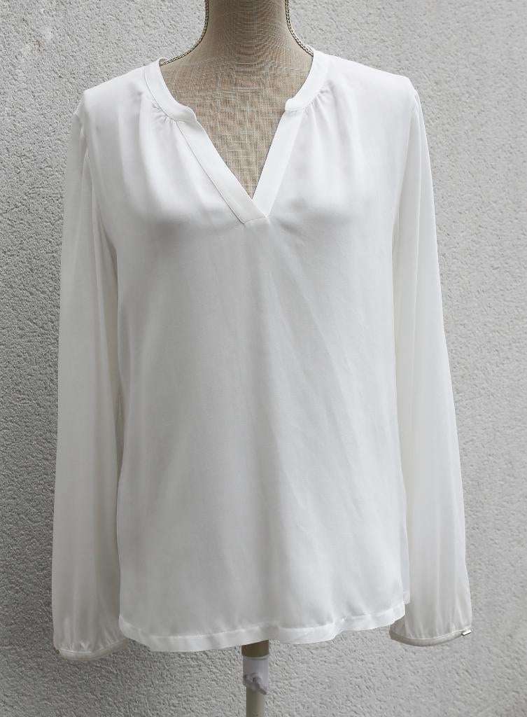 Prachtige Caroll M blouse - nieuw, Kleding | Dames, Maat 38/40 (M), Wit, Nieuw, Ophalen of Verzenden