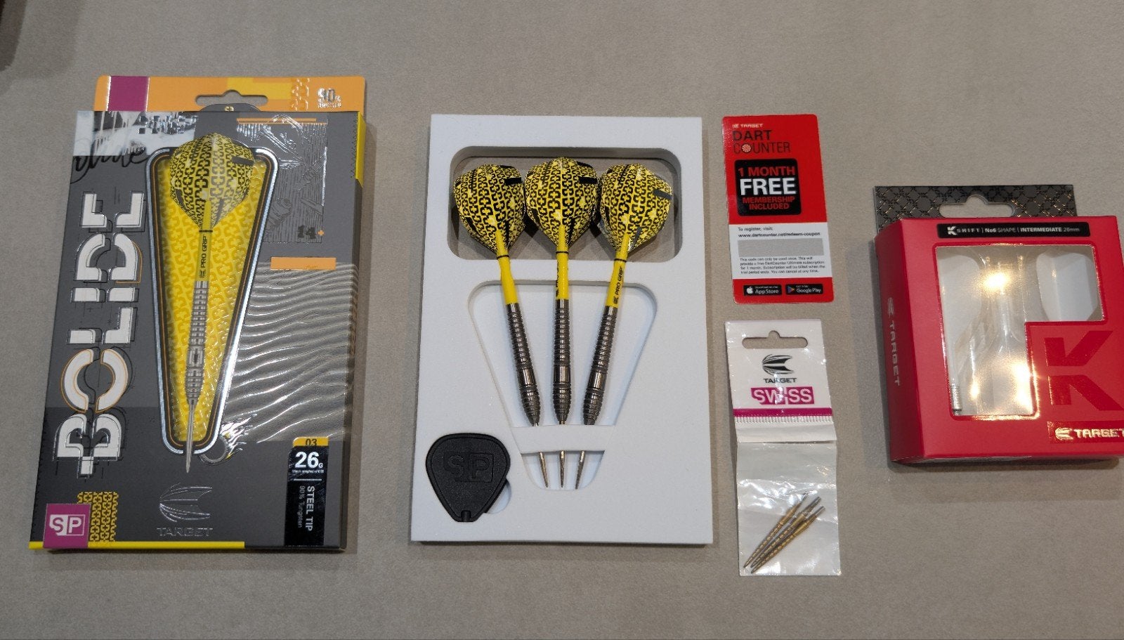 target bolide 03 darts 26 gram met toebehoren, Sport en Fitness, Ophalen of Verzenden, Zo goed als nieuw, Pijlen