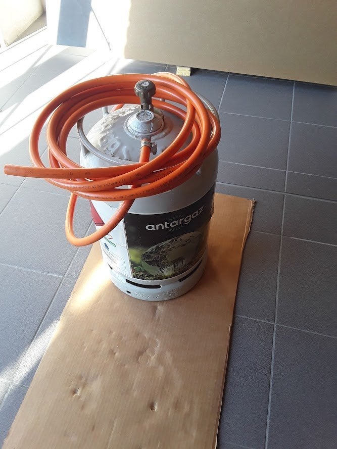 Gasdarm 5 Lm met onspanner +bijhorende fles in prima staat, Ophalen, Zo goed als nieuw, Zie foto