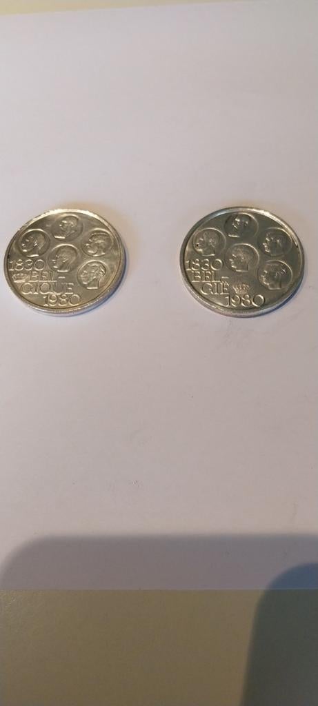 500 lits, 50 ans, célibataire. Dans les deux langues, Enlèvement, Série