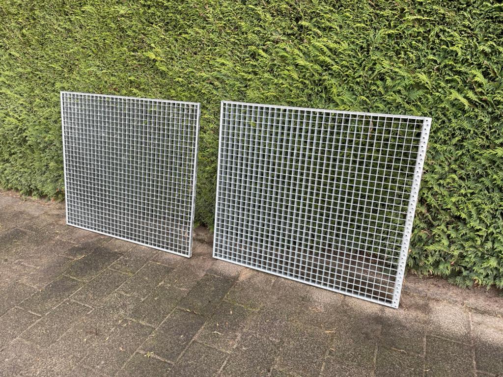 Traptreden en persroosters gegalvaniseerd, Doe-het-zelf en Bouw, Ophalen, Nieuw