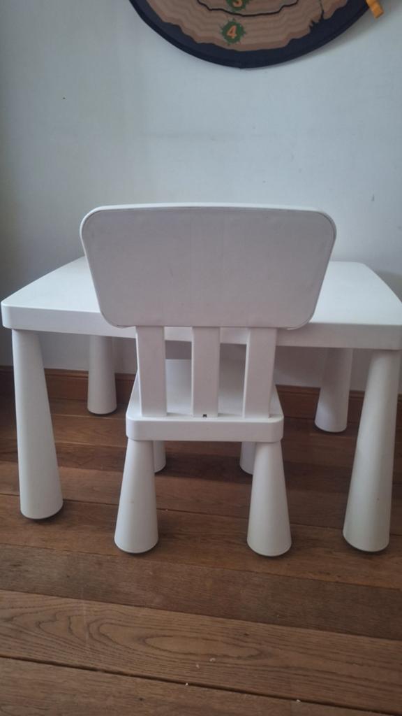 Table et chaise enfant, Enlèvement