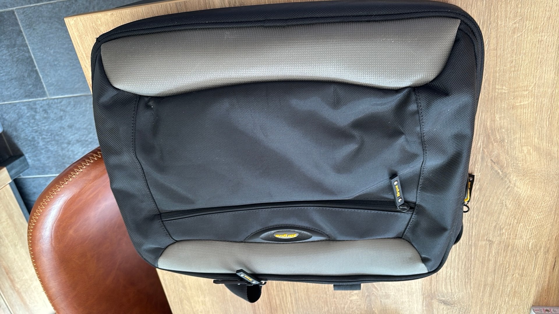 Targus laptoptas - 16 inch - 10,00€, Informatique & Logiciels, Sacoches d'ordinateur portable, Neuf, Noir, Enlèvement, 16 pouces