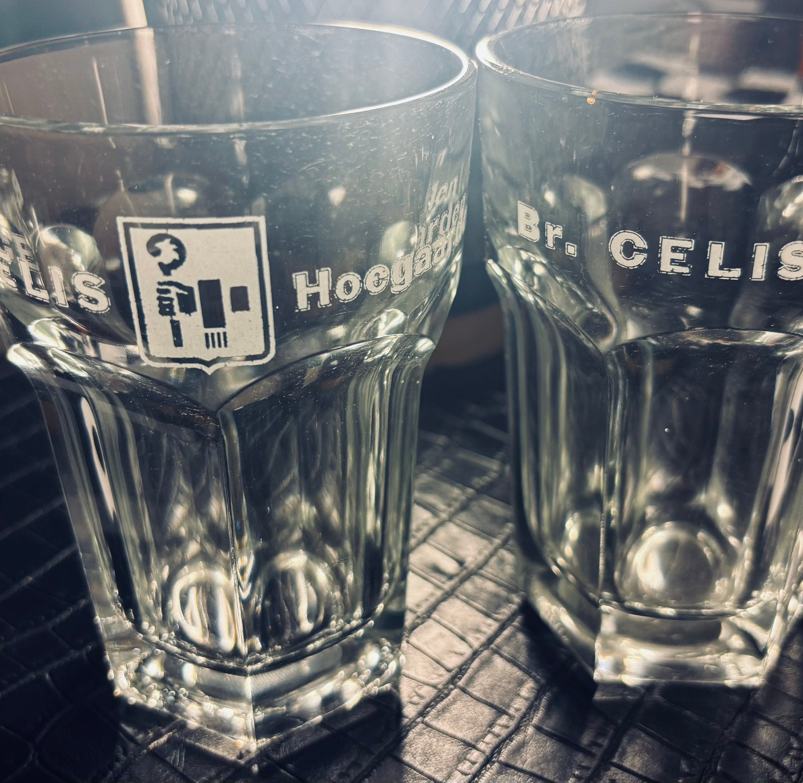 Verres à bière blanche Oude Hoegaarden « Br.Celis », Collections, Enlèvement ou Envoi, Utilisé, Verre ou Verres, Autres marques