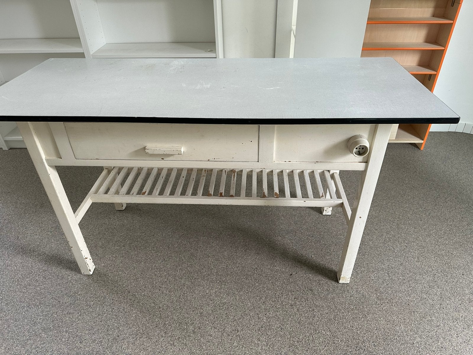 Labotafel-werktafel, Ophalen, Gebruikt