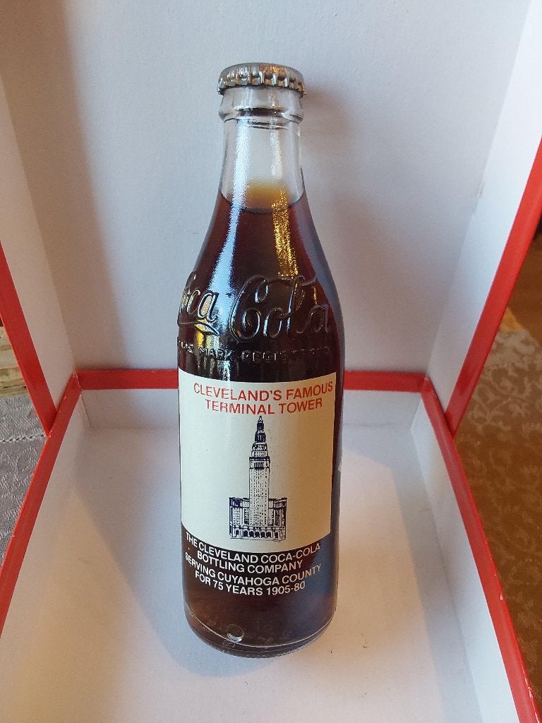 Coca Cola Fles Clevelands Tower Item A22, Ophalen of Verzenden, Nieuw, Gebruiksvoorwerp