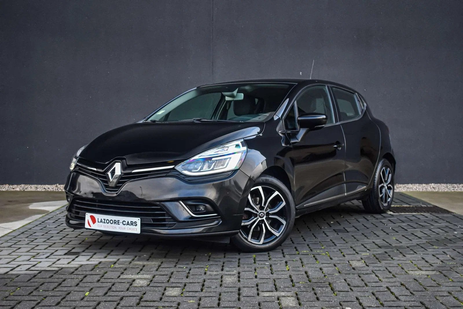 Renault Clio TCe 90 Start & Stop INTENS - Navigatie, Auto's, 898 cc, Gebruikt, 1 kg, Zwart
