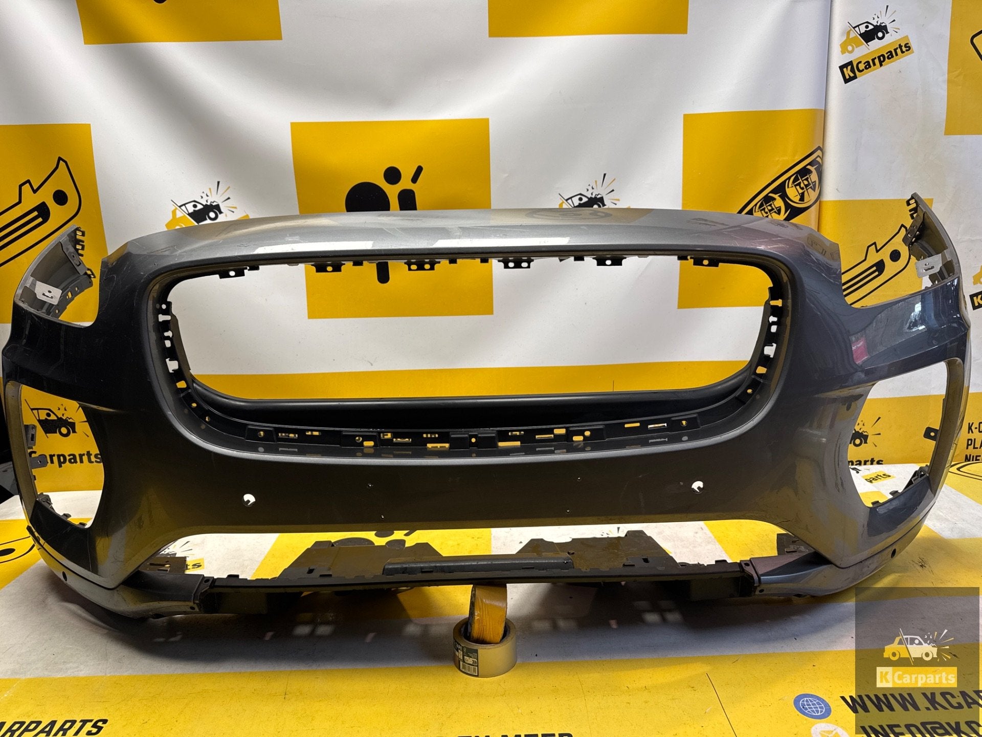 Jaguar E-Pace voorbumper J9C3-17F003-0 origineel, Auto-onderdelen, Info@fabrikant.eu, Jaguar, Bumper, Fabrikant BV