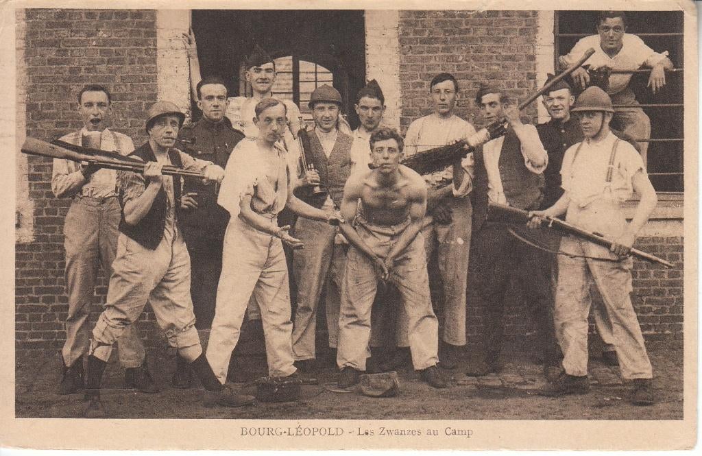 Postkaart Leopoldsburg - soldatenhumor, Verzamelen, Postkaarten | Themakaarten, Gelopen, 1920 tot 1940, Politiek en Historie, Ophalen of Verzenden