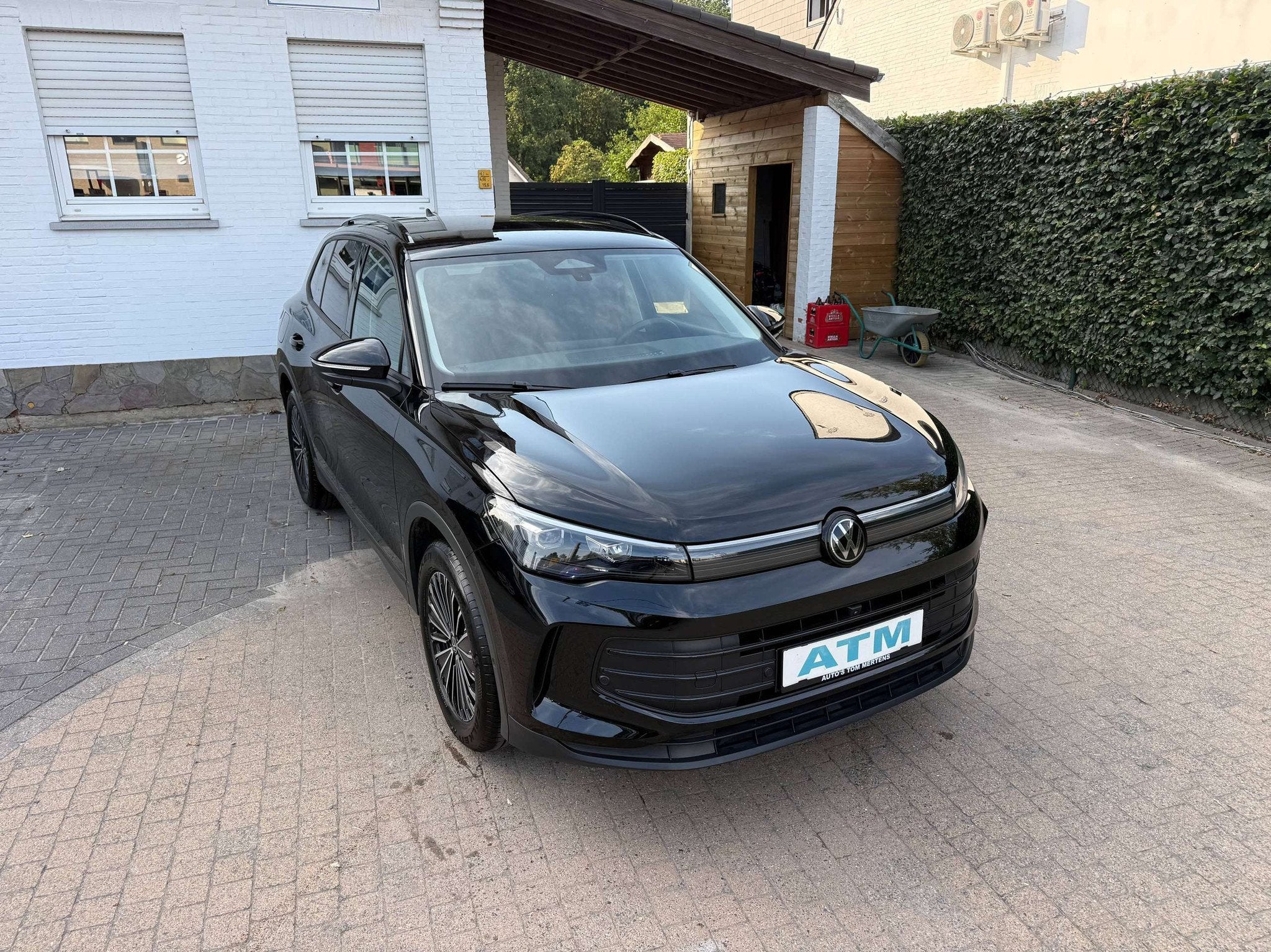 Volkswagen Tiguan Tiguan 1.5 eTSI mHEV ACT BLACK EDITION OPF, Auto's, Zwart, 4 cilinders, Zwart, 5 zetels