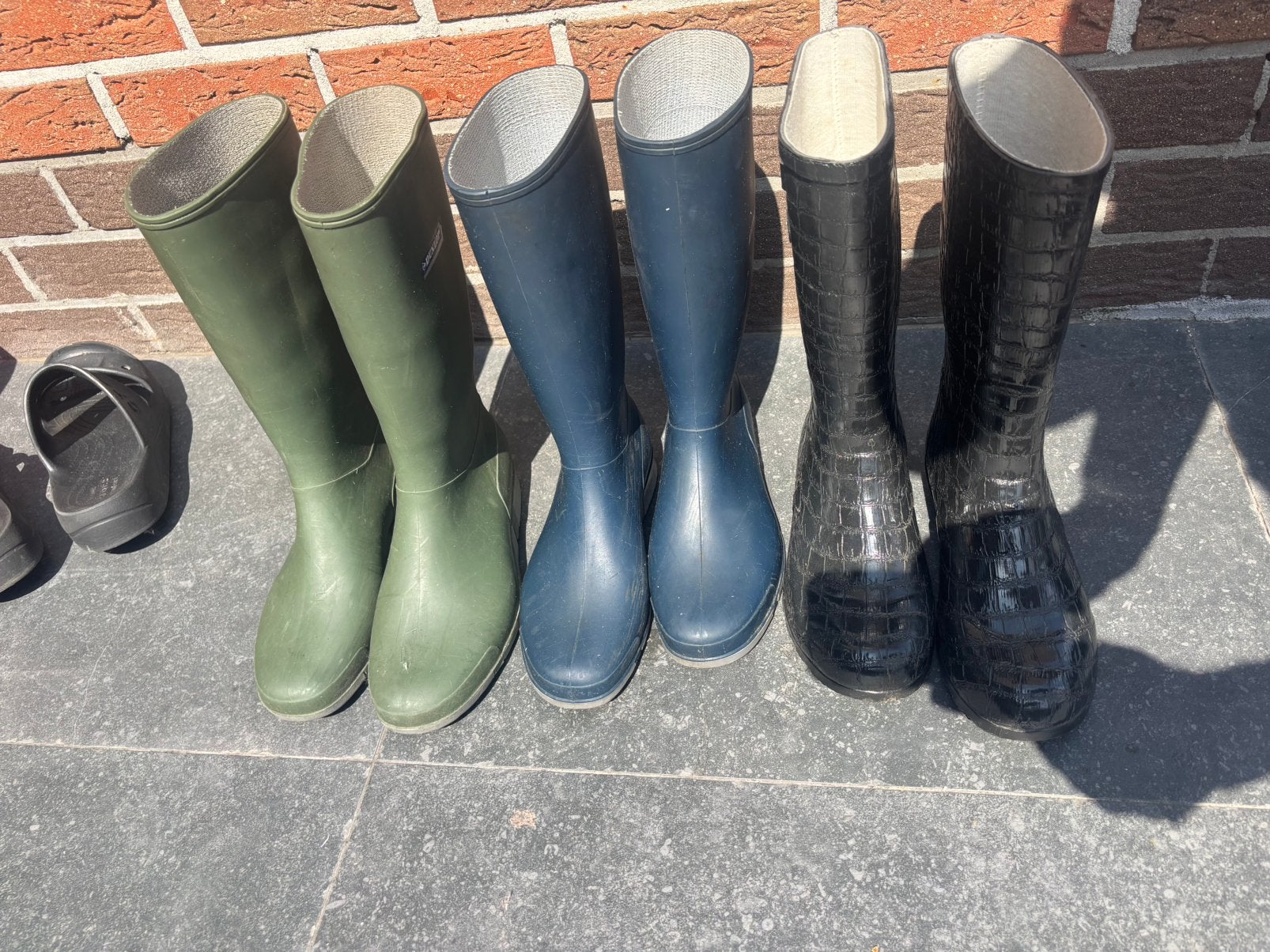3 paar laarzen maat 38 ook pet paar Dunlop, Tuin en Terras, Werkkleding, Ophalen, Zo goed als nieuw, Laarzen