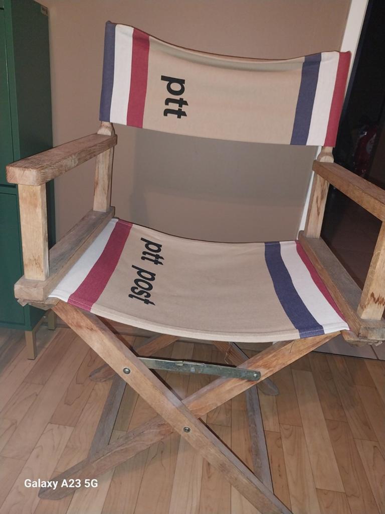 Regisseurs stoel Ptt Post., Ophalen