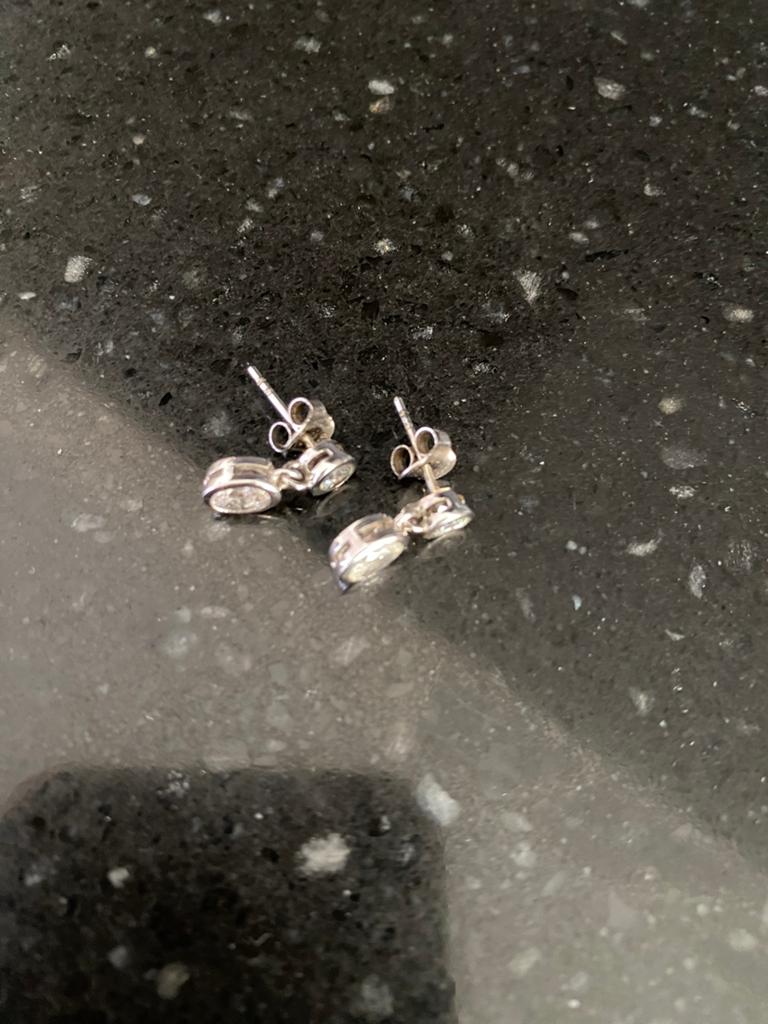 Mooie zilveren oorbellen met zirkonia, Bijoux, Sacs & Beauté, Boucles d'oreilles, Enlèvement ou Envoi, Comme neuf