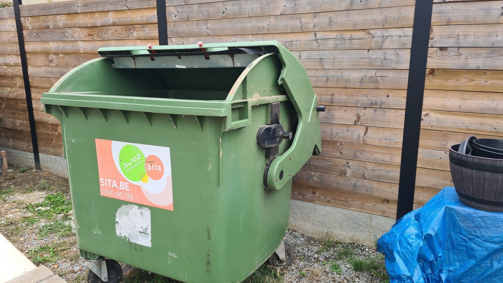 afval rolcontainer, Ophalen