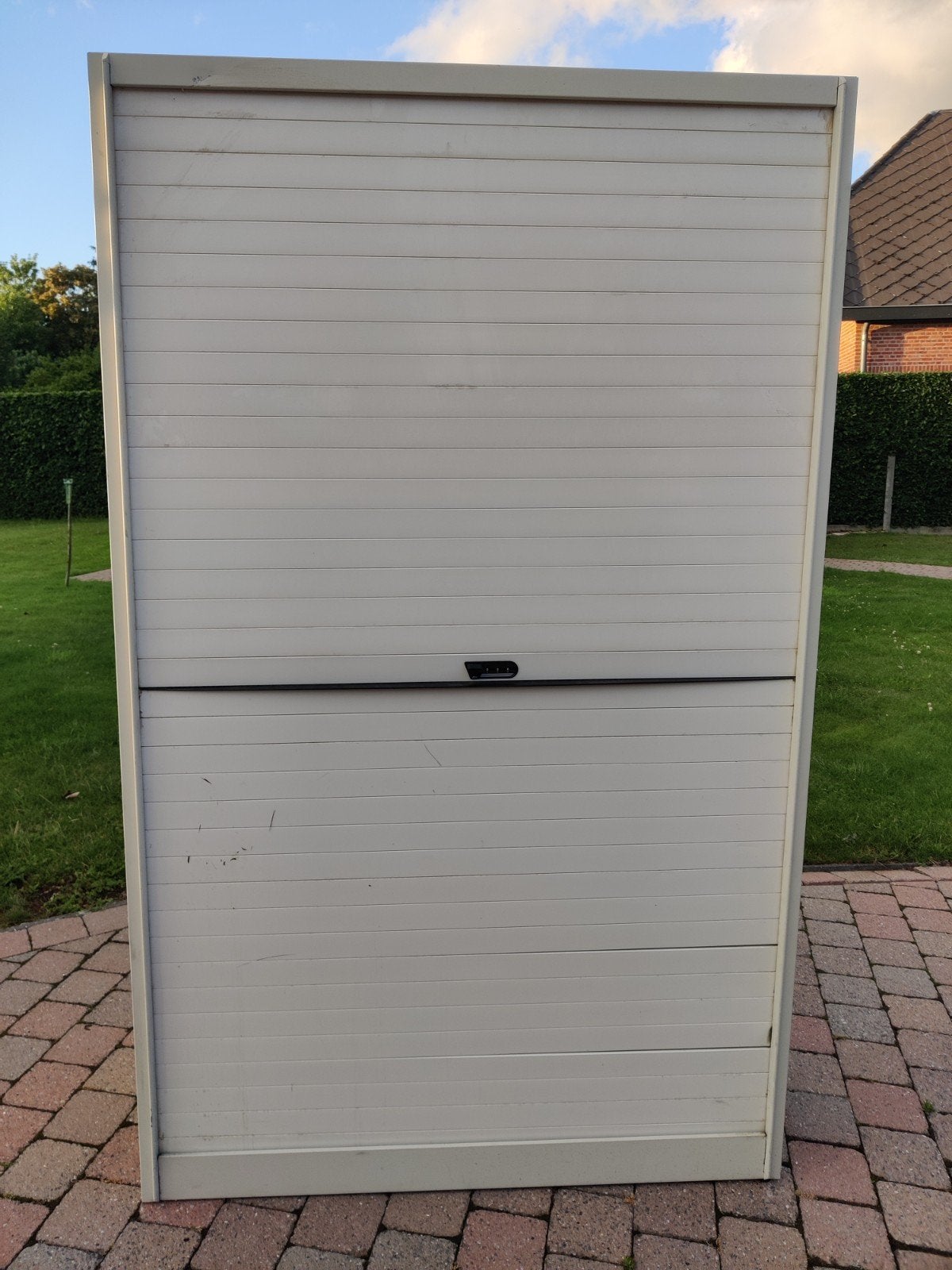 Grote kast met rolluik, Huis en Inrichting, Kasten | Roldeurkasten en Archiefkasten, Ophalen
